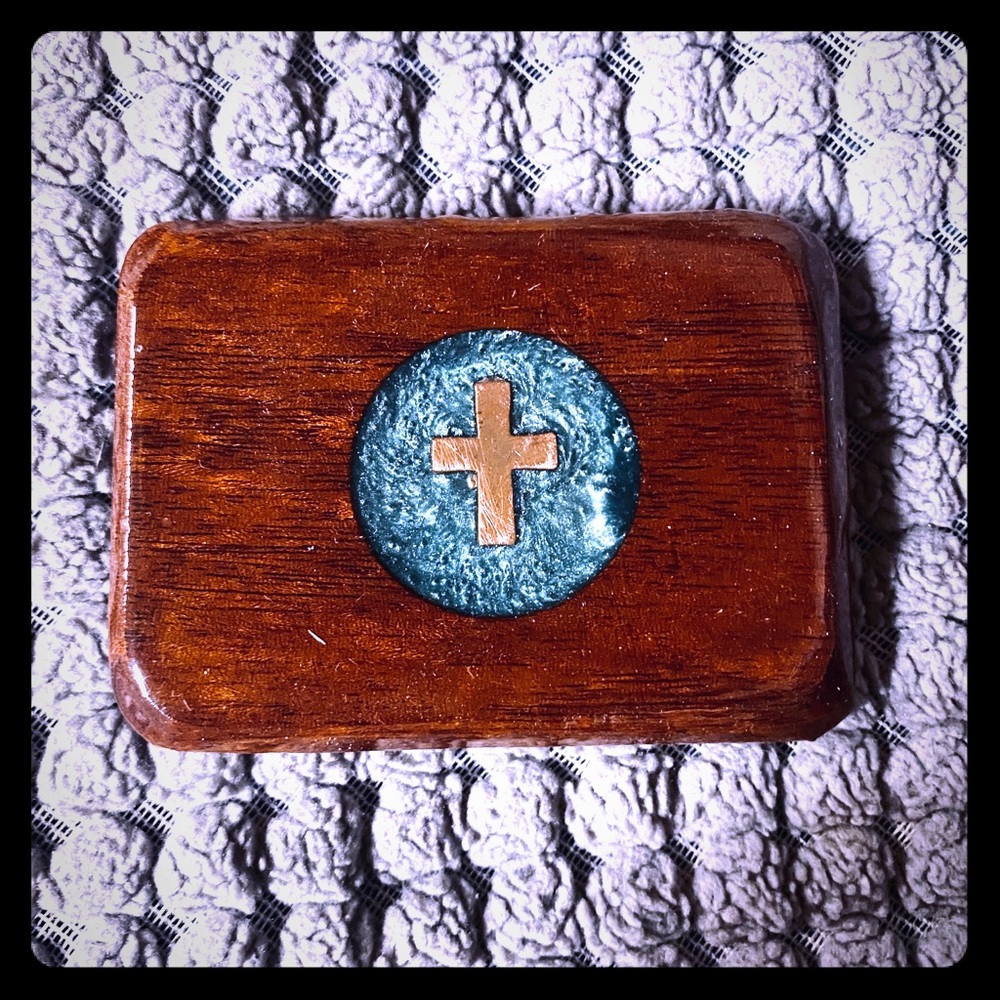 Handmade wooden and resin cross belt buckle